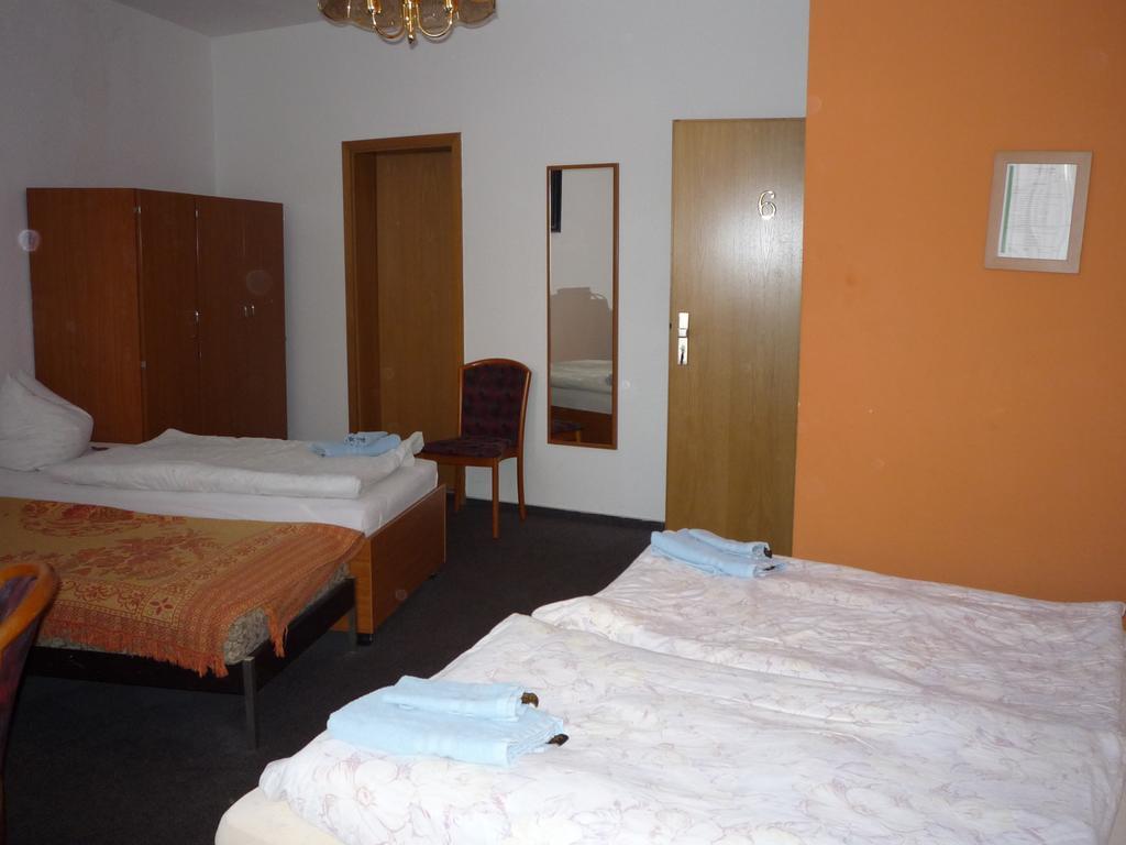 Gasthof & Pension Hause Halle  Rum bild