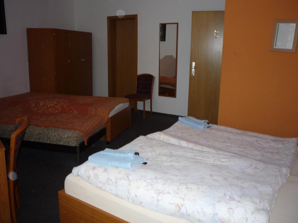 Gasthof & Pension Hause Halle  Rum bild